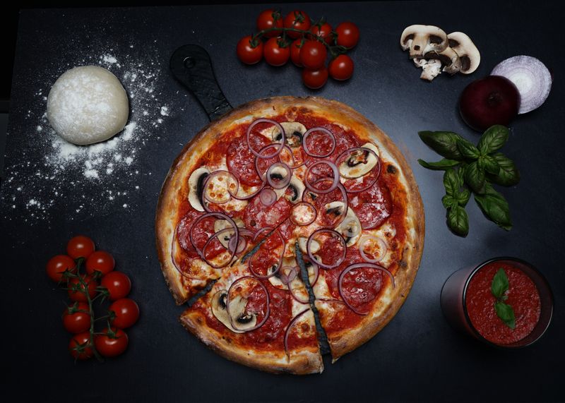 Roasted vegetable pizza luce